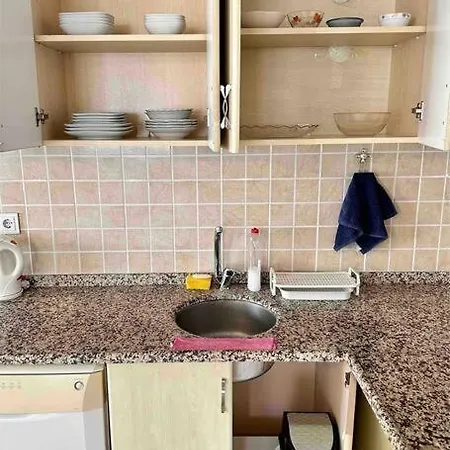 Apartamento Merkezi Konum Denize Sifir 2+1 Ferah Tatil Eviniz