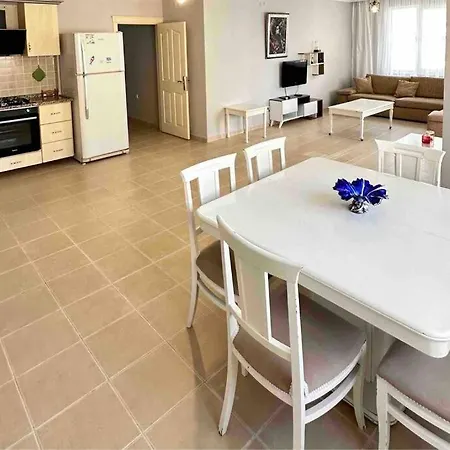 Apartament Merkezi Konum Denize Sifir 2+1 Ferah Tatil Eviniz Alanya